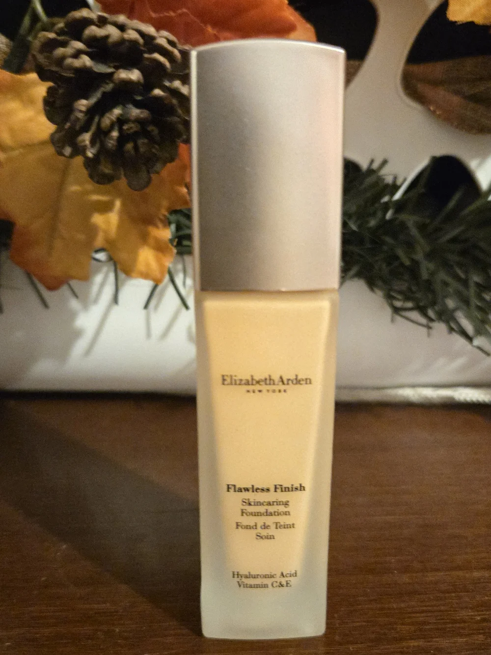 Elizabeth Arden Flawless Finish Skincaring Foundation 430W 1 oz Hyaluronic Acid